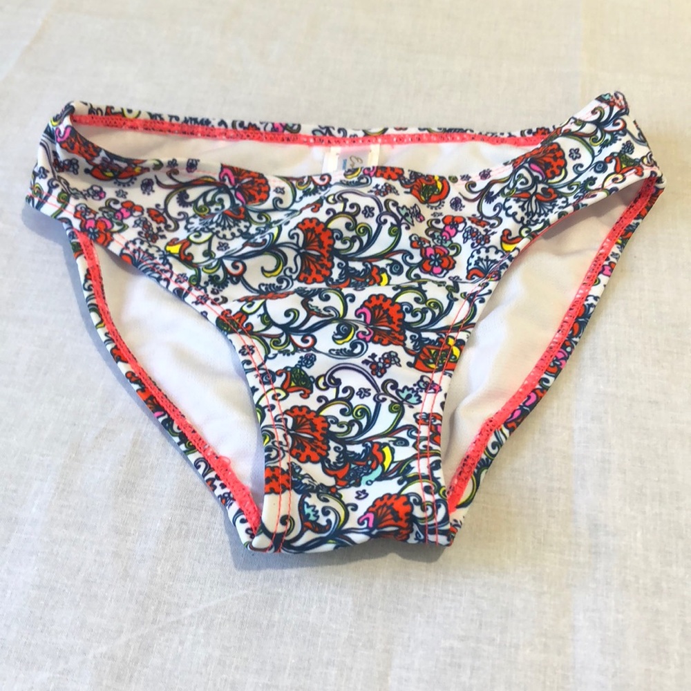 Envya Swim Bottoms Kids size 6 NWOT C34